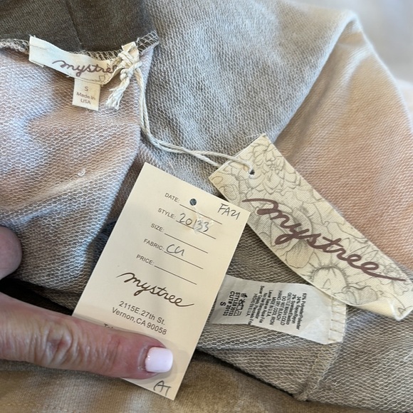 Mystree long sleeve sweater pink cream and tan small - Picture 12 of 12